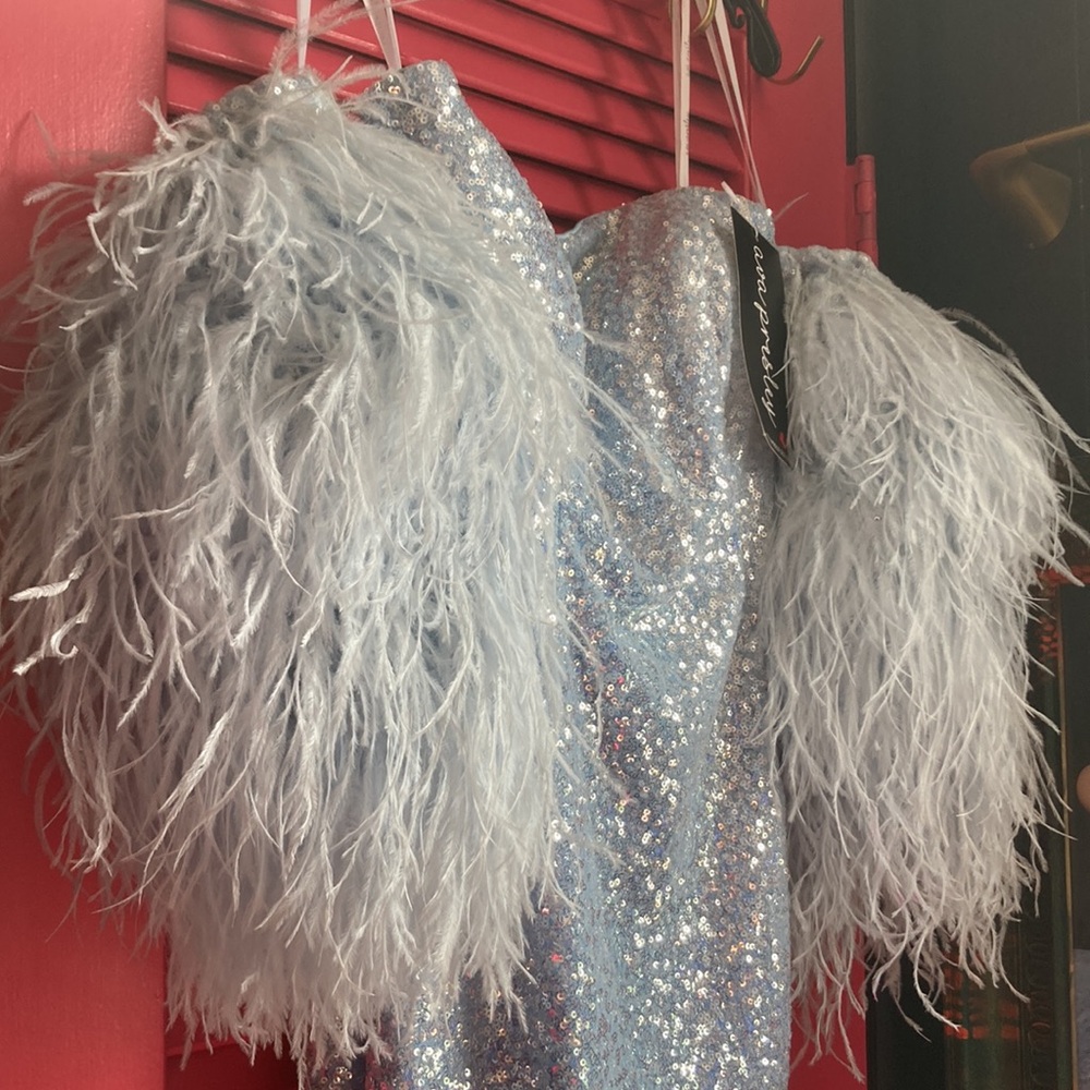 nwt ava presley size 8 couture gown feather sleeves , sequins , optional straps - Picture 4 of 17